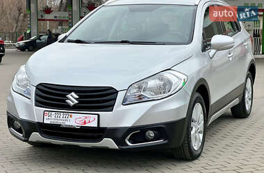 Позашляховик / Кросовер Suzuki SX4 2015 в Житомирі