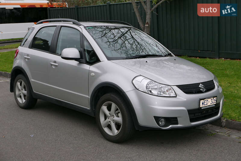 Внедорожник / Кроссовер Suzuki SX4 2011 в Киеве