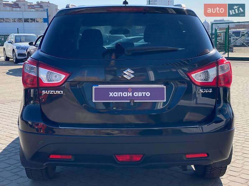 Внедорожник / Кроссовер Suzuki SX4 2016 в Львове