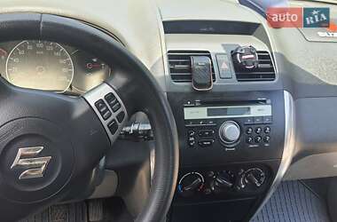 Хэтчбек Suzuki SX4 2008 в 
