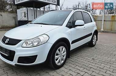 Внедорожник / Кроссовер Suzuki SX4 2012 в 
