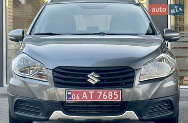Внедорожник / Кроссовер Suzuki SX4 2016 в 