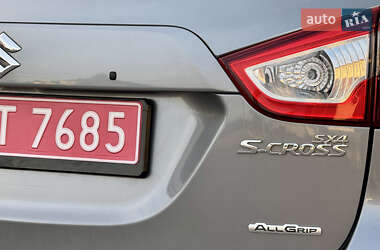 Внедорожник / Кроссовер Suzuki SX4 2016 в 