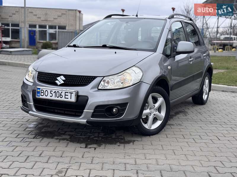 Внедорожник / Кроссовер Suzuki SX4 2013 в 