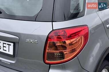 Внедорожник / Кроссовер Suzuki SX4 2013 в 