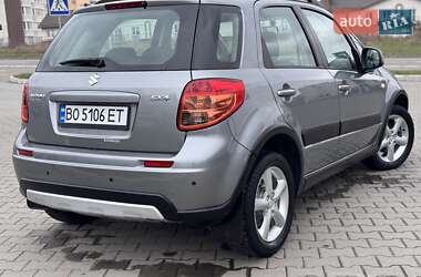 Внедорожник / Кроссовер Suzuki SX4 2013 в 