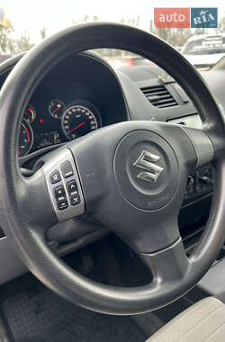 Позашляховик / Кросовер Suzuki SX4 2010 в 