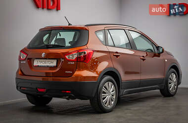 Внедорожник / Кроссовер Suzuki SX4 2017 в 
