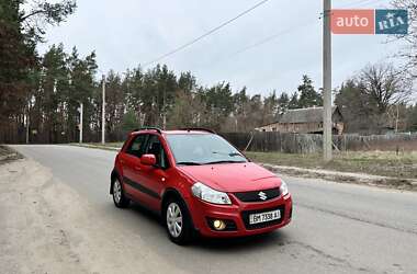 Внедорожник / Кроссовер Suzuki SX4 2014 в 