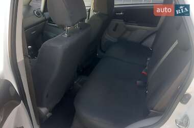 Внедорожник / Кроссовер Suzuki SX4 2011 в 