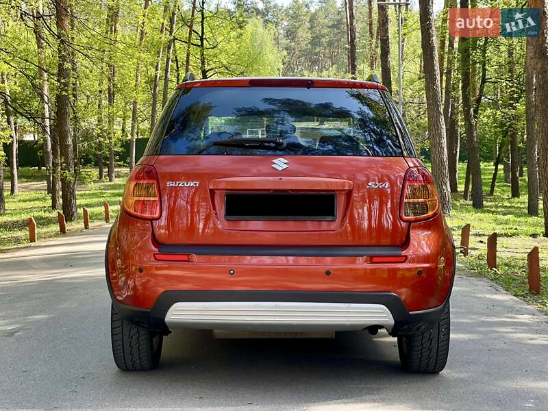 Внедорожник / Кроссовер Suzuki SX4 2010 в Киеве