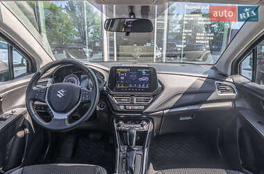 Внедорожник / Кроссовер Suzuki SX4 2024 в 
