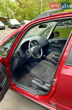 Внедорожник / Кроссовер Suzuki SX4 2011 в 