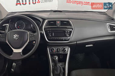Внедорожник / Кроссовер Suzuki SX4 2021 в 