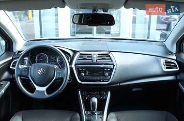 Позашляховик / Кросовер Suzuki SX4 2019 в 