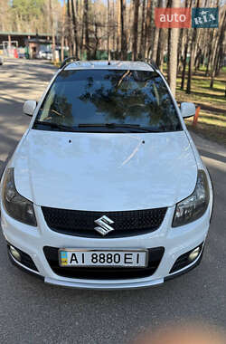 Позашляховик / Кросовер Suzuki SX4 2013 в Києві