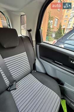 Внедорожник / Кроссовер Suzuki SX4 2012 в 
