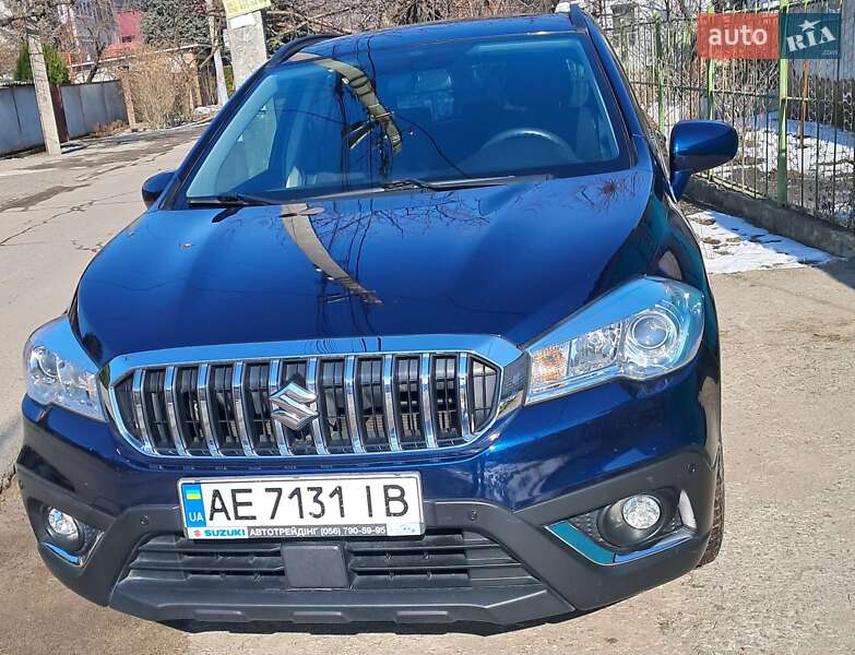 Внедорожник / Кроссовер Suzuki SX4 2017 в 