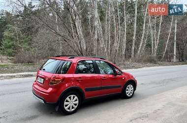 Позашляховик / Кросовер Suzuki SX4 2014 в 
