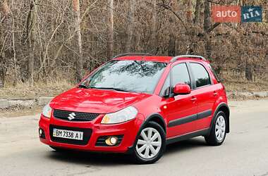 Позашляховик / Кросовер Suzuki SX4 2014 в 