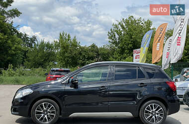 Внедорожник / Кроссовер Suzuki SX4 2015 в 