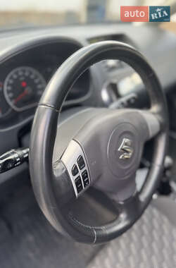 Внедорожник / Кроссовер Suzuki SX4 2009 в 