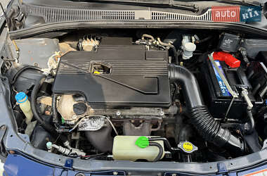 Внедорожник / Кроссовер Suzuki SX4 2009 в 