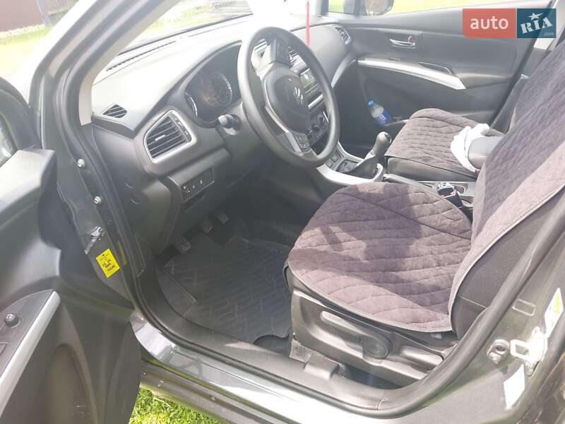 Внедорожник / Кроссовер Suzuki SX4 2021 в Гадяче