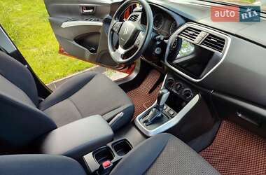 Внедорожник / Кроссовер Suzuki SX4 2018 в 