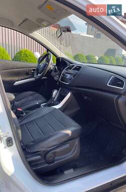 Внедорожник / Кроссовер Suzuki SX4 2020 в 
