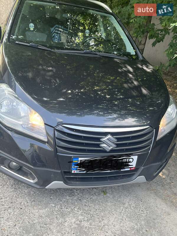Позашляховик / Кросовер Suzuki SX4 2015 в Києві