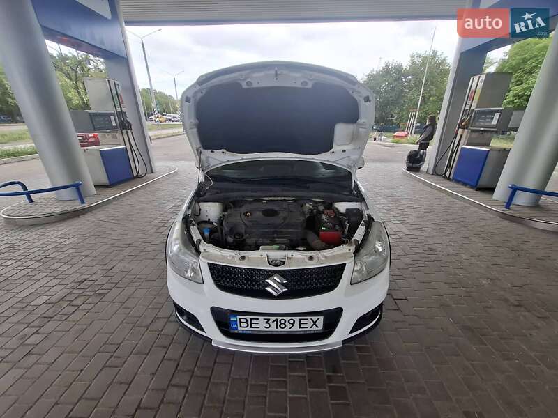 Внедорожник / Кроссовер Suzuki SX4 2012 в Николаеве