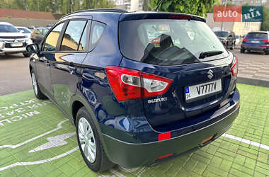 Внедорожник / Кроссовер Suzuki SX4 2017 в 