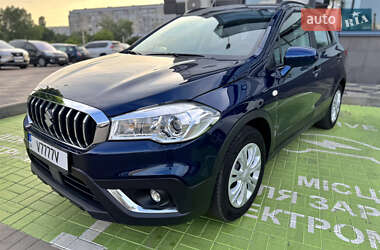 Внедорожник / Кроссовер Suzuki SX4 2017 в 