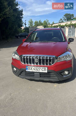Внедорожник / Кроссовер Suzuki SX4 2017 в Шепетовке