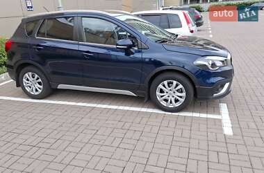 Внедорожник / Кроссовер Suzuki SX4 2019 в Киеве