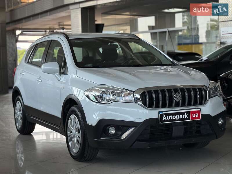 Позашляховик / Кросовер Suzuki SX4 2018 в Одесі