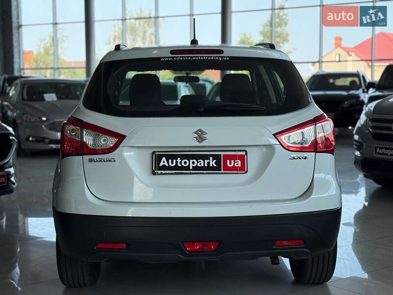 Позашляховик / Кросовер Suzuki SX4 2018 в Одесі