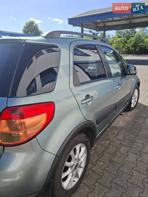 Suzuki SX4