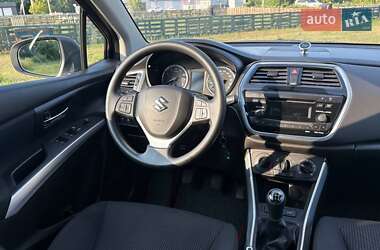 Внедорожник / Кроссовер Suzuki SX4 2021 в 