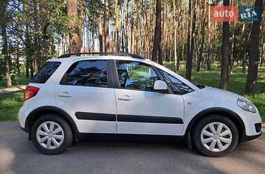 Внедорожник / Кроссовер Suzuki SX4 2014 в Киеве