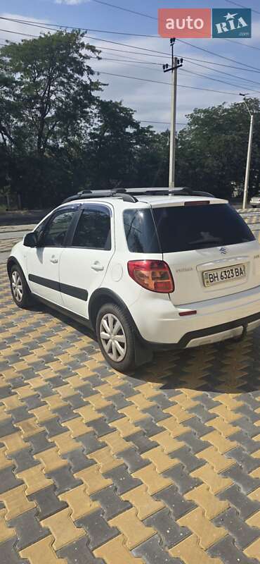 Позашляховик / Кросовер Suzuki SX4 2013 в Одесі