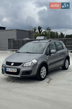 Внедорожник / Кроссовер Suzuki SX4 2014 в Киеве