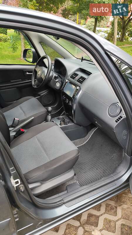 Седан Suzuki SX4 2008 в Львові