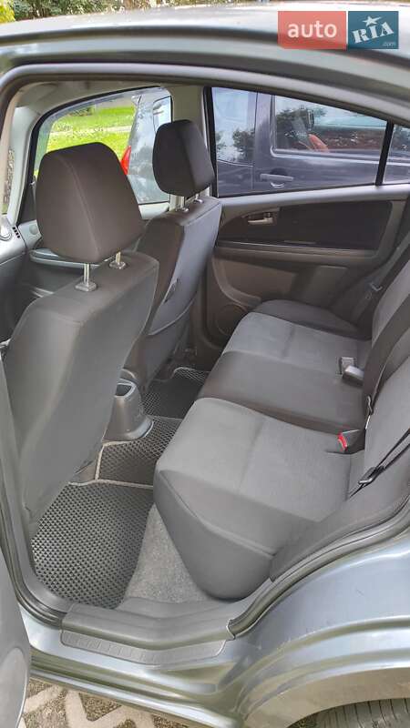 Седан Suzuki SX4 2008 в Львові