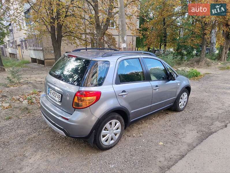 Позашляховик / Кросовер Suzuki SX4 2014 в Кривому Розі