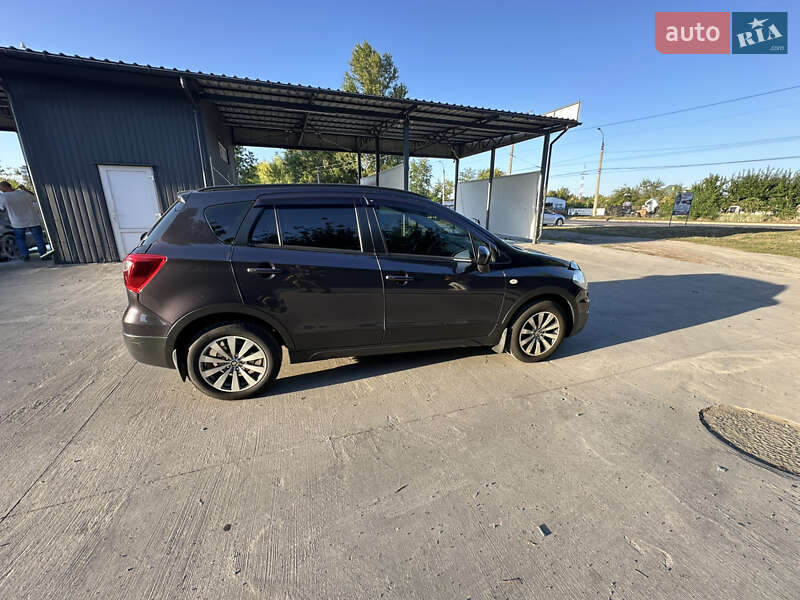 Внедорожник / Кроссовер Suzuki SX4 2014 в Черкассах фото 3 Внедорожник / Кроссовер Suzuki SX4 2014 в Черкассах