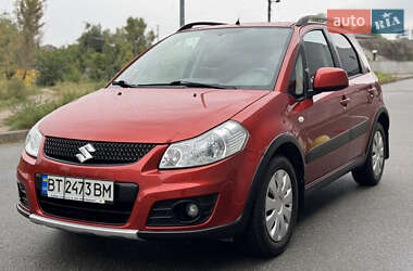 Внедорожник / Кроссовер Suzuki SX4 2012 в 