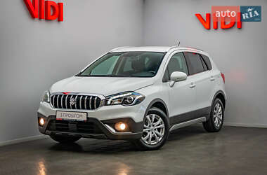 Внедорожник / Кроссовер Suzuki SX4 2018 в Киеве