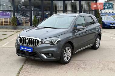 Внедорожник / Кроссовер Suzuki SX4 2018 в Киеве